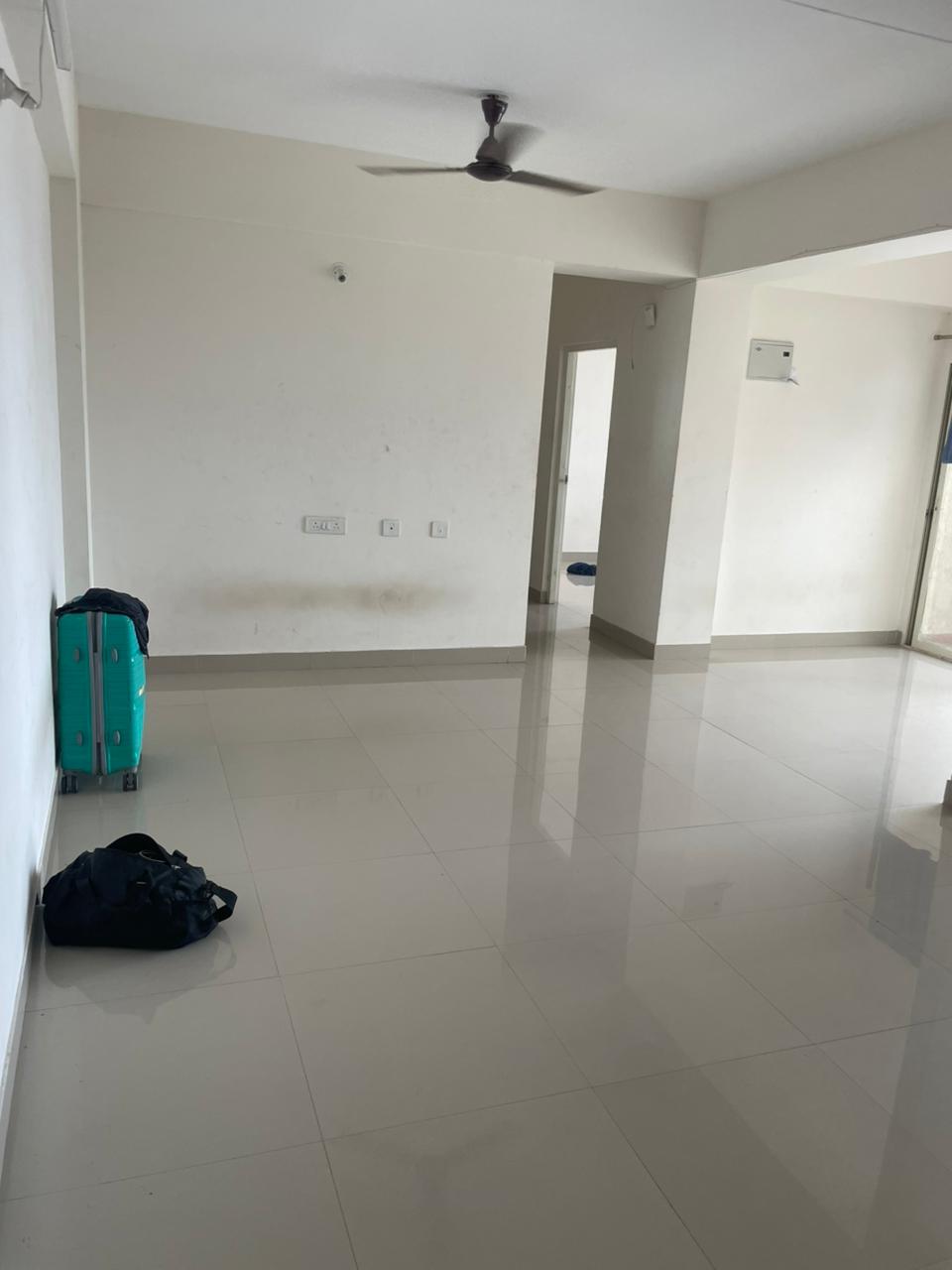 Spacious 2BHK in High rise Apartment in Tathwade