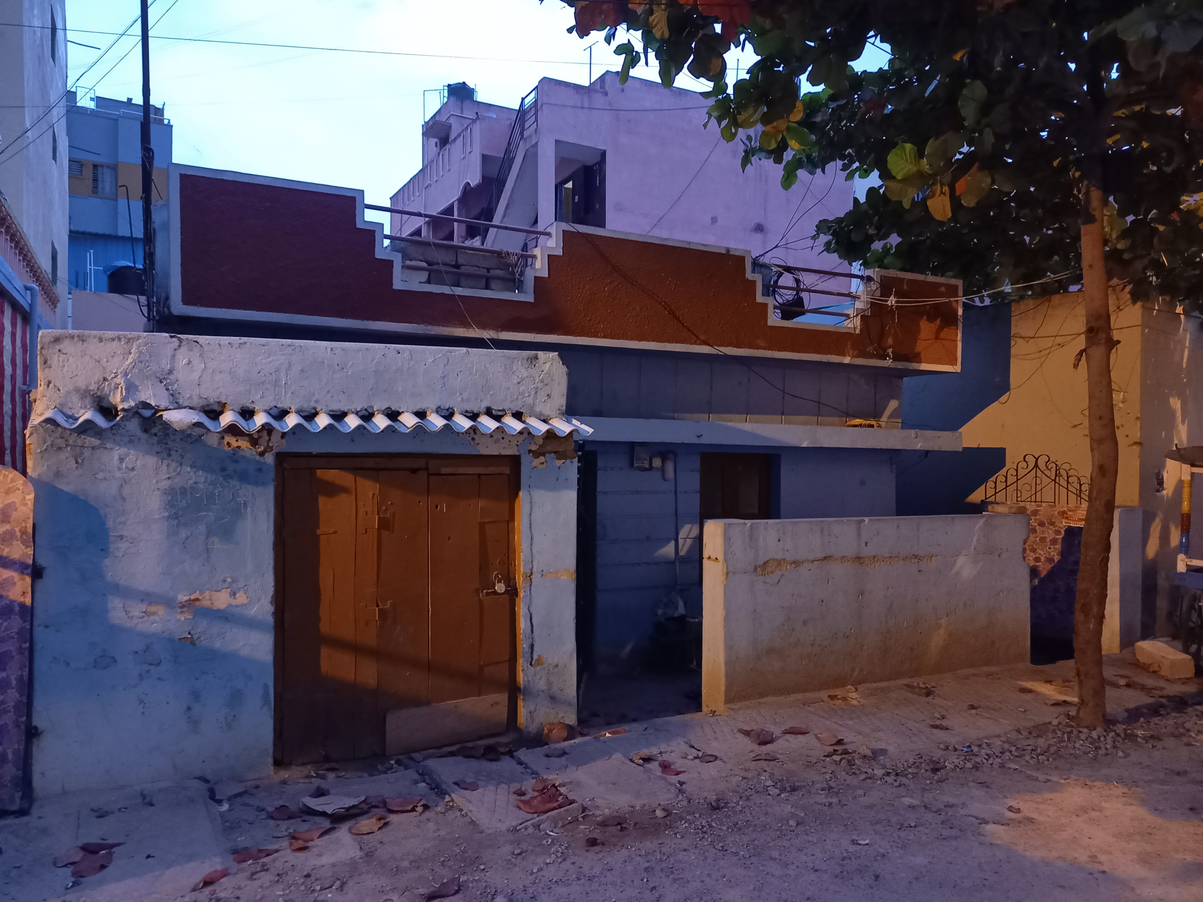 1200 sq ft site | 40 × 30 ft | Existing 2 BHK + 2 Toilets | Ground Floor | e-Khata | Independent Property | Ideal for Demolition & New Construction / Redevelopment